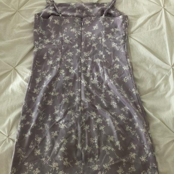 Summer dress 🤍💜 - Picture 2 of 3